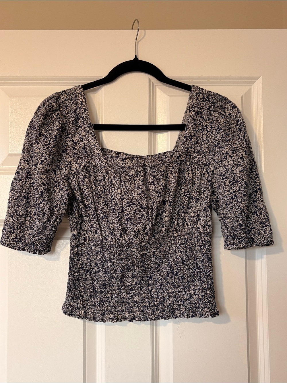 Universal Thread Navy Floral Square-Neck Puff-Sleeve Crop Top